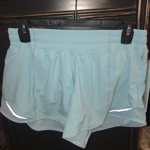 Lululemon Hotty Hot Short II *Long 4”